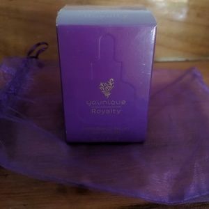 Younique royalty uplift serum